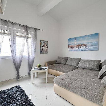 Apartment Razanac Nikola 2 المظهر الخارجي الصورة